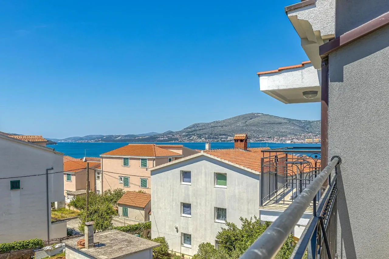 Island Resort Mihaela - Happy Rentals Trogir 0*,