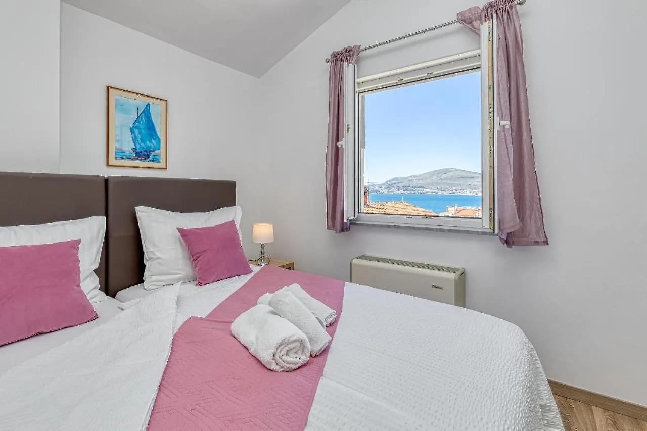 Island Resort Mihaela - Happy Rentals Trogir 0*,