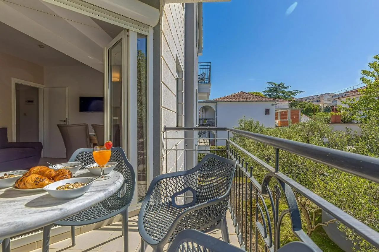 Island Resort Mihaela - Happy Rentals Trogir 0*,